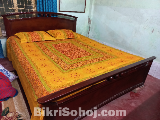 Meheguni wood ar bed